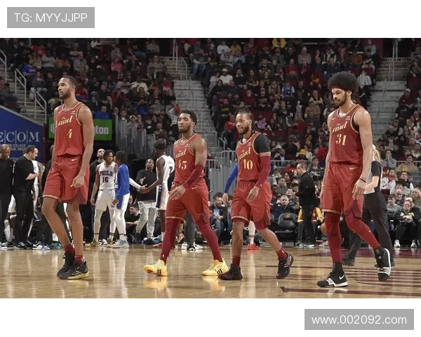 福克斯携手马刺双星击败开拓者迎连胜 福克斯携手马刺双星击败开拓者迎连胜